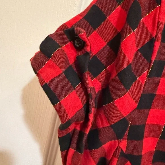 Torrid Retro Chic Red and Black Plaid Shirt - Picture 3 of 5